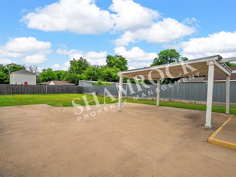 1107 Primrose Dr — Photo 26