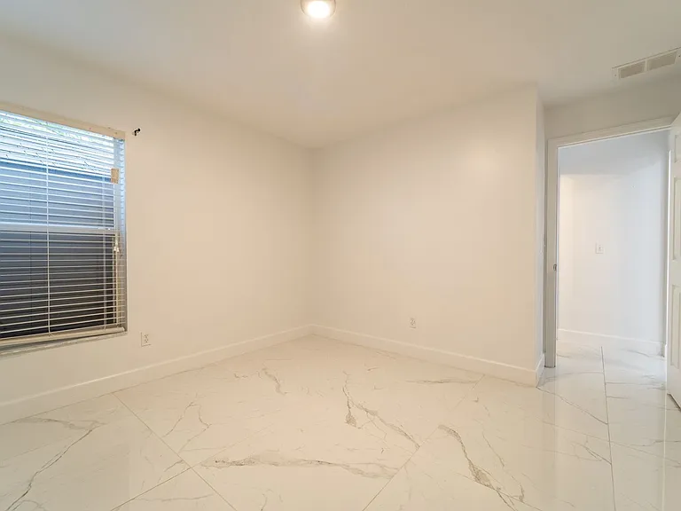 129 Bella Rosa Cir — Photo 9