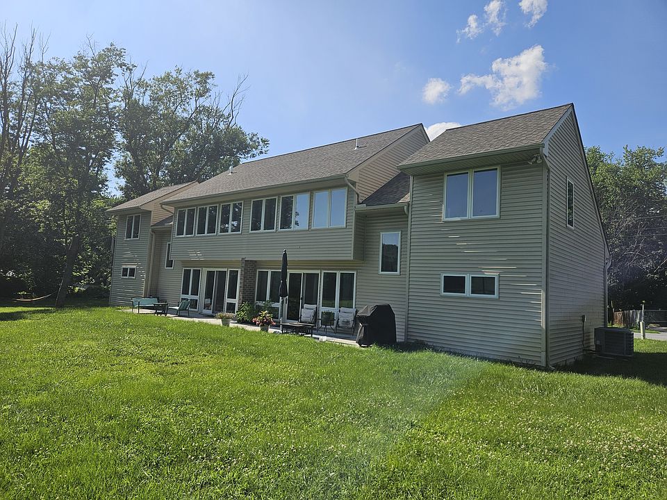 1st image of 150 Franklin Rd