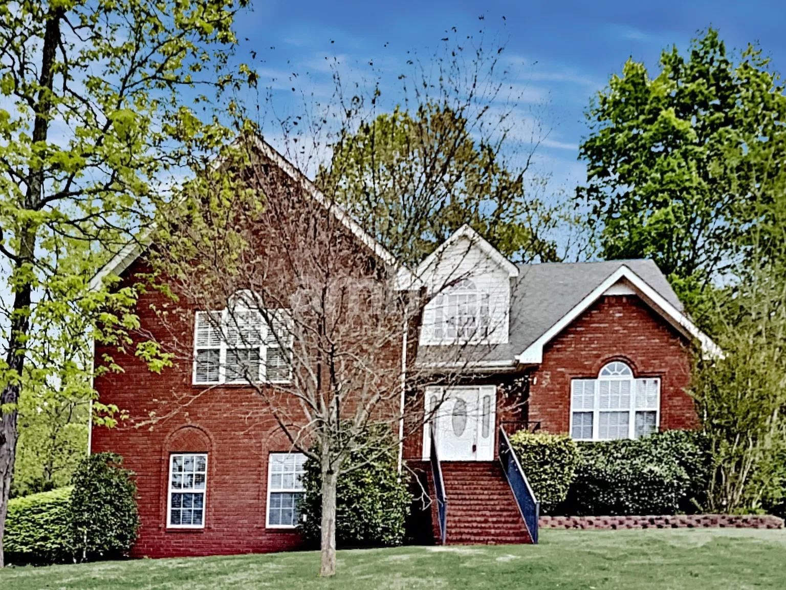 4 bed, 2.5 bath, 2430 sqft, $2,585 — Photo 1