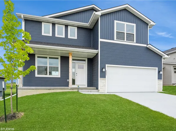 2907 Lund St, Norwalk, IA 50211