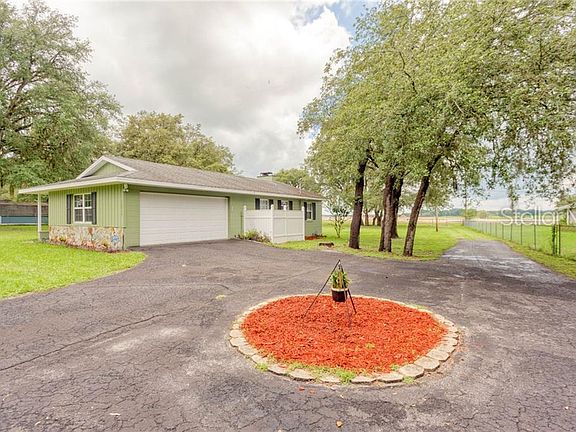 2nd image of 32514 Knollwood Ln