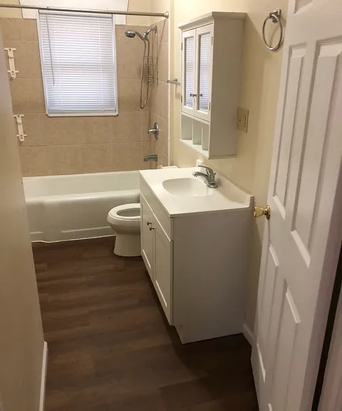 605 S Logan Ave — Photo 8