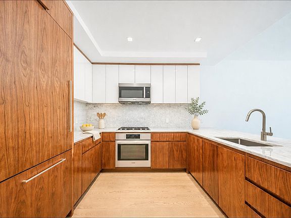 5th image of 75 Park Ln S APT 508