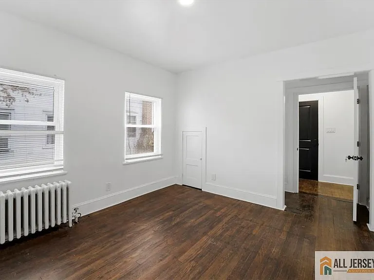 29 Grant St #1 — Photo 8