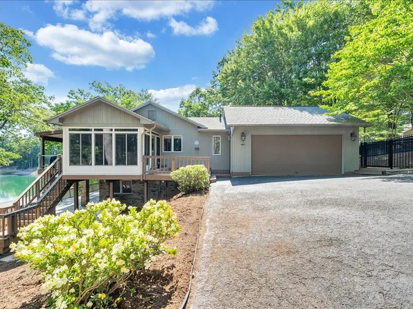 123 Tradewind Ter, Huddleston, VA 24104