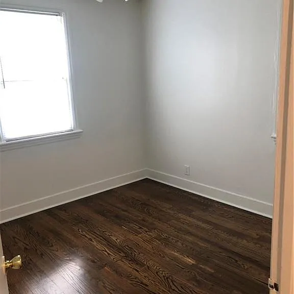 272 Border Dr W — Photo 6