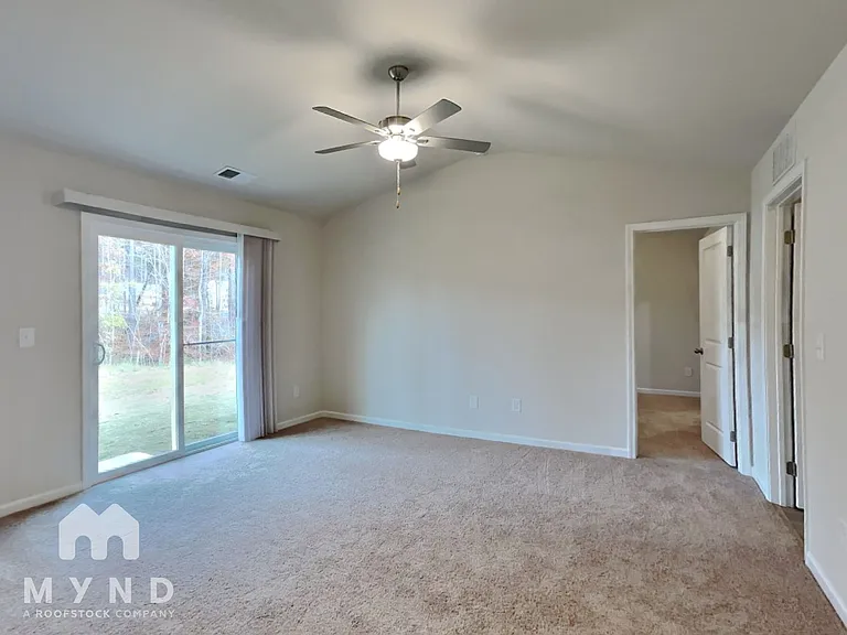 180 Everglade Way — Photo 8