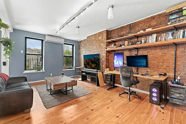 Rented by Corcoran | media 11