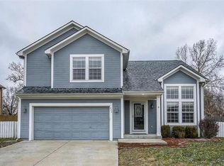 635 River Falls Rd, Edwardsville, KS 66111