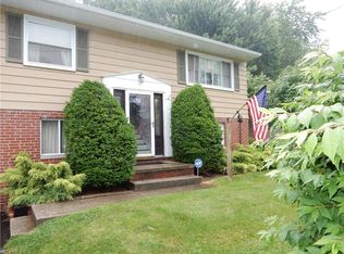 46 Lindsey Rd, Munroe Falls, OH 44262