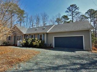 1 Sandy Beach Ct, Palmyra, VA