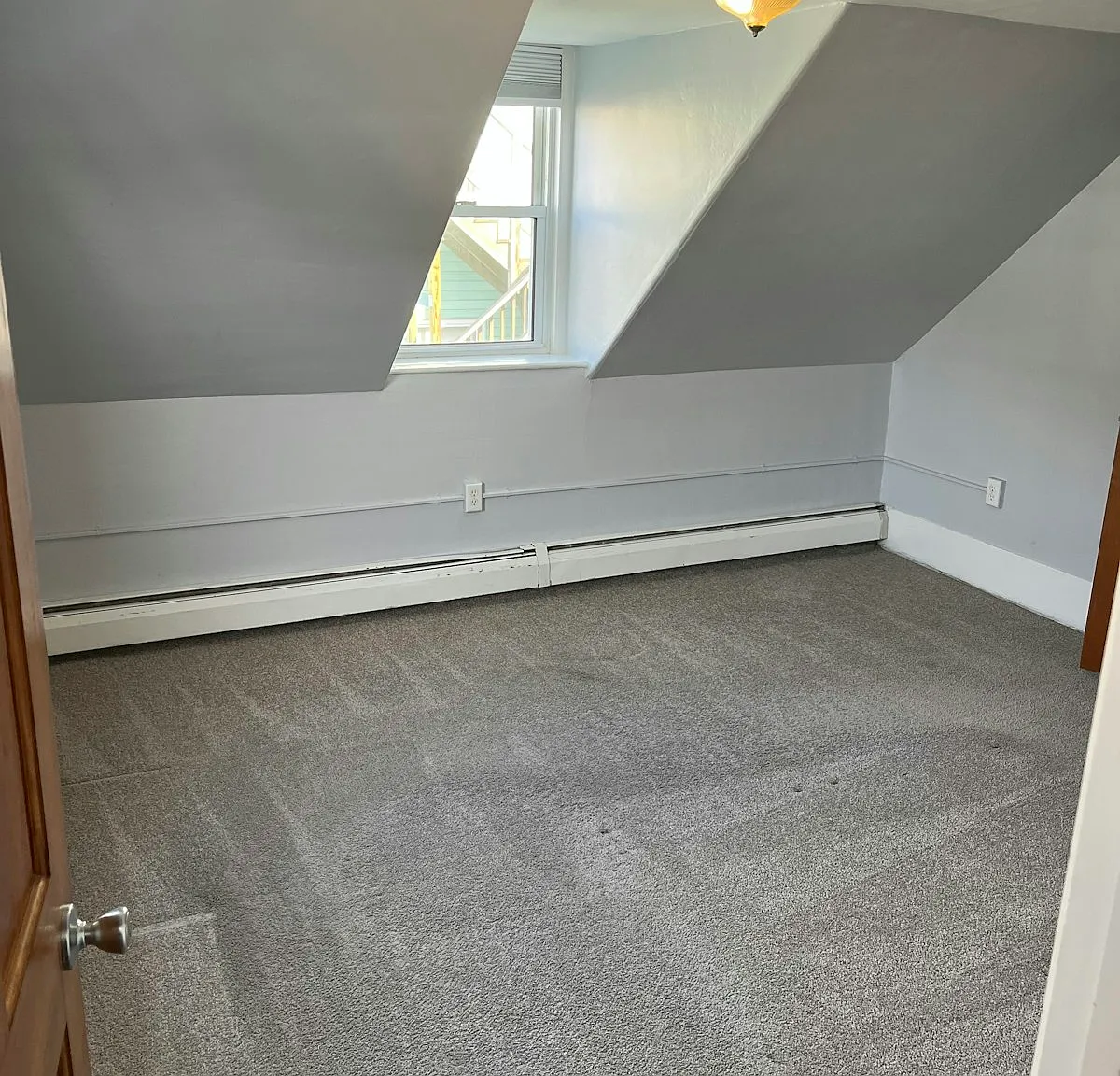 18 Roundy St, Unit 2 — Photo 3