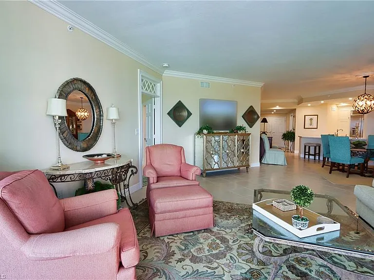 60 Seagate Dr #402 — Photo 6