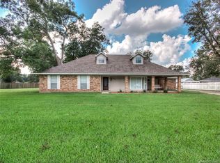 5804 Caspiana Ln, Bossier City, LA 71112