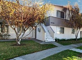 2908 Peppertree Ln APT C, Costa Mesa, CA 92626