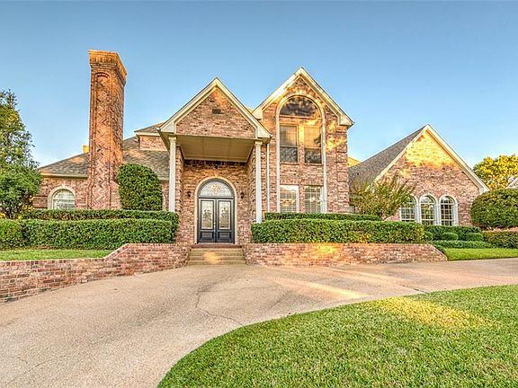 3rd image of 4105 Mockingbird Ln