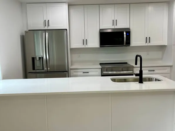 1411 Chesapeake St, Charlottesville, VA 22902
