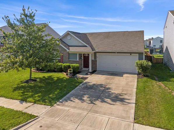 7561 Maple Trunk Dr, Canal Winchester, OH 43110