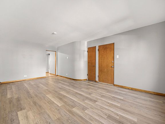 4th image of 1930 Euclid Ave APT 1