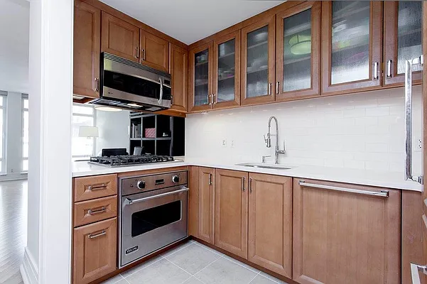 Sold by Corcoran | media 21