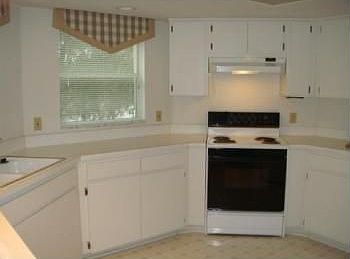 3rd image of 2021 Shangrila Dr APT 40
