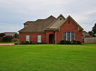 175 Fawn Dr N, Hernando, MS 38632