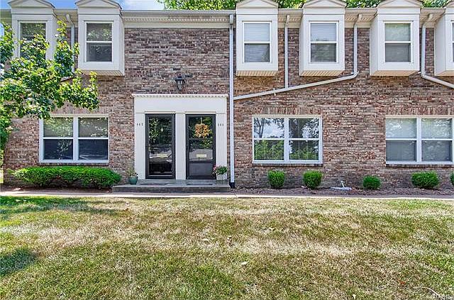 1st image of 444 Colony Woods Dr