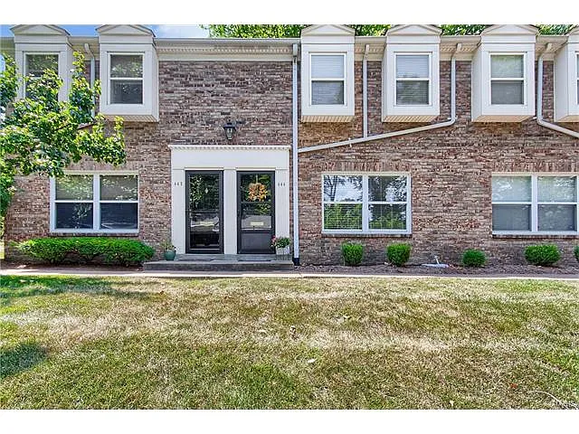 444 Colony Woods Dr photo 1
