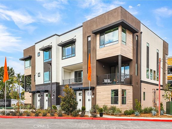 2nd image of 31 Bigsby Dr