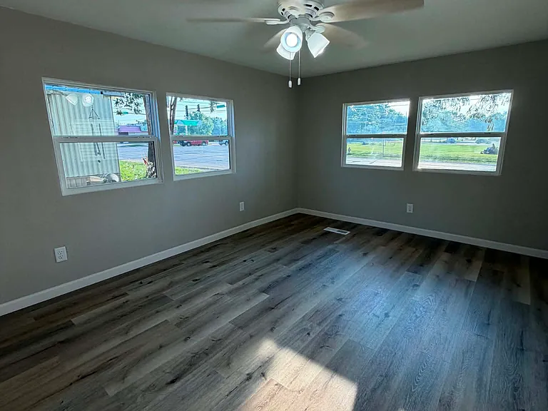 3705 W Locust St #27 — Photo 7
