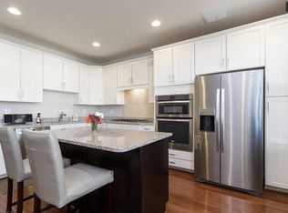 42190 Castle Ridge Sq, Ashburn, VA 20148