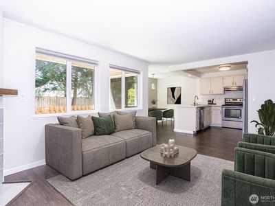 4231 NE 5th Street #C102, Renton, WA, 98059