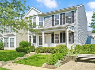 948 Symphony Dr, Aurora, IL 60504