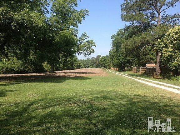 5th image of 2725 Castle Hayne Rd