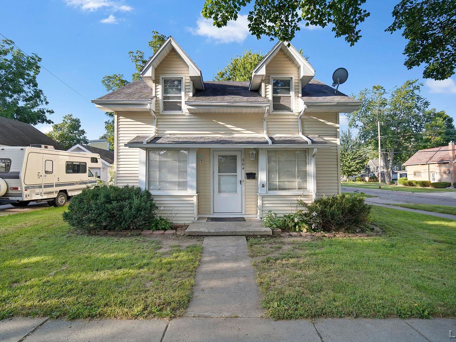 604 E Maple Ave, Adrian, MI 49221 Zillow