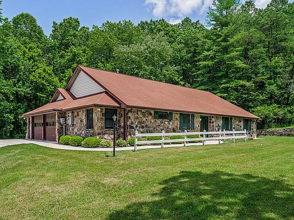 2nd image of 10 Meadows Rd