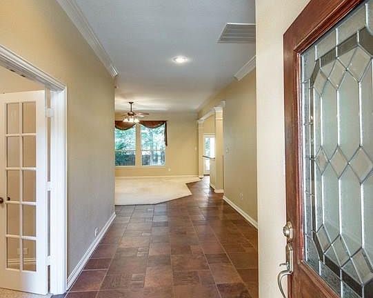 4th image of 912 Water Oak Dr