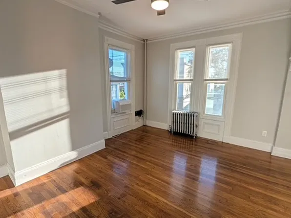14 Linden Ave Floor 3, Jersey City, NJ 07305