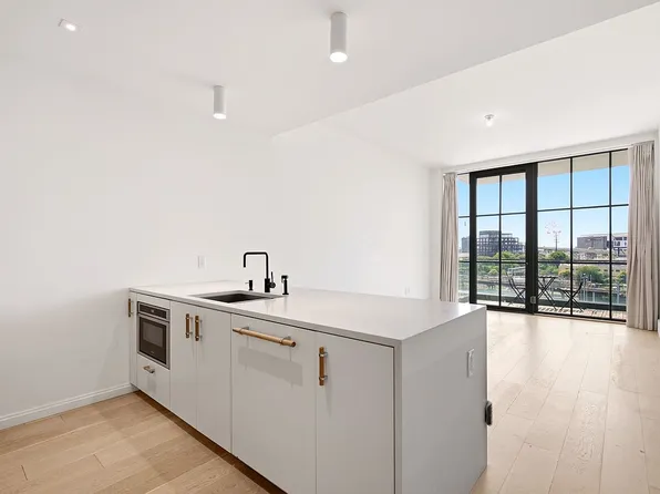 2218 Jackson Ave #711, Long Island City, NY 11101