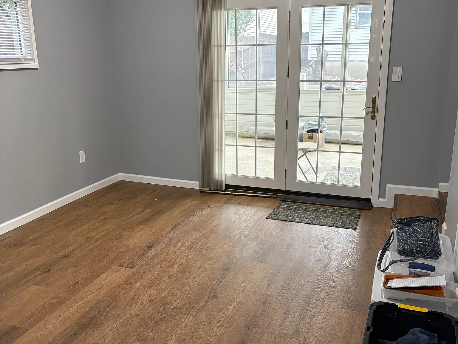 3 bed, 1050 sqft, $1,950 — Photo 3