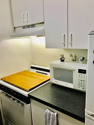 Rented by Creed Realty Group | media 15
