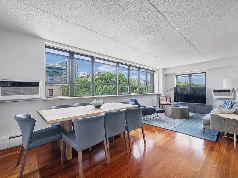 220 Manhattan Ave #5H — Photo 3