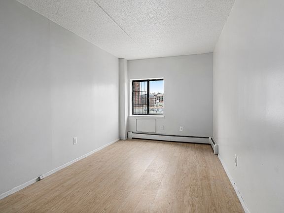 4th image of 1425 Amsterdam Ave #3E