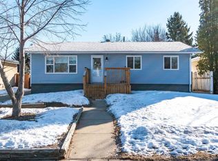 24 Circlewood Dr, Strathcona County, AB T8A0K6