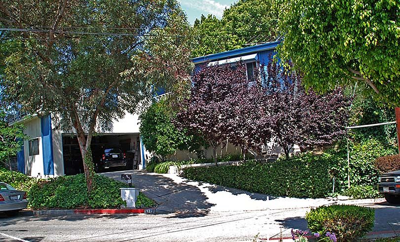 1st image of 1717 Marion Dr