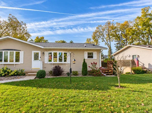 303 W North St, Dodgeville, WI 53533