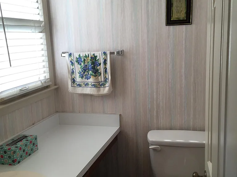 732 Stratford Grn — Photo 6