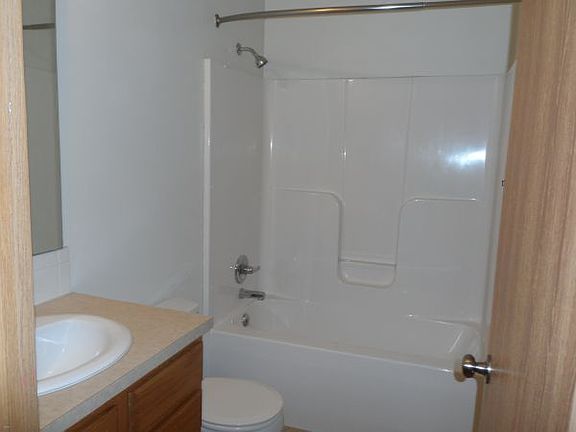 4th image of 520 Stonemont Dr #1