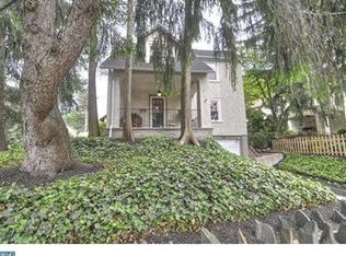 530 E Manoa Rd, Havertown, PA 19083